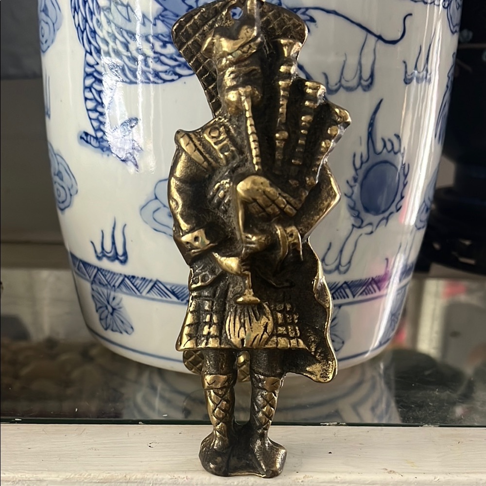 •VINTAGE MIDCENTURY BRASS DOOR KNOCKER BAGPIPE• - Picture 3 of 10